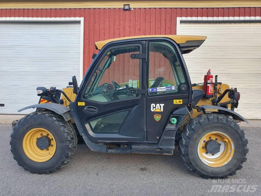 CAT TH306D Manipulatoare agricole