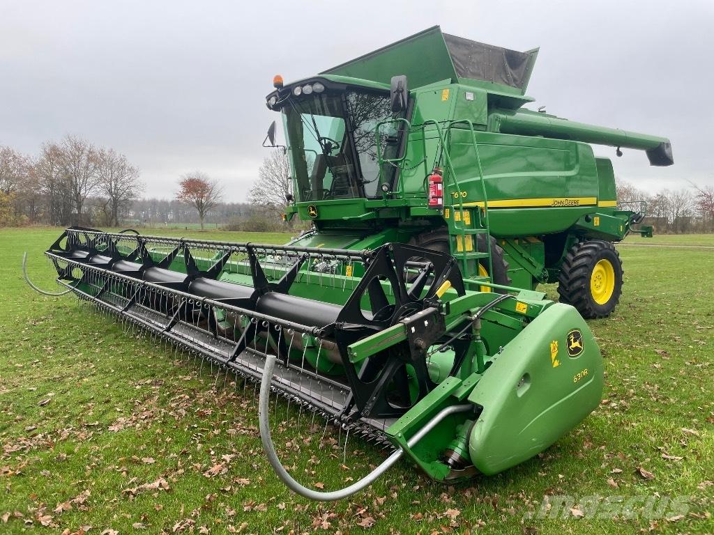John Deere T 670 i Combine de secerat