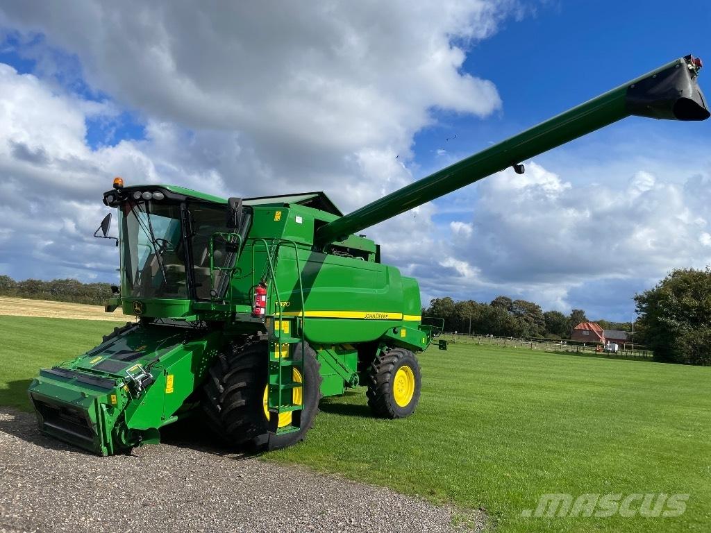 John Deere T 670 i Combine de secerat