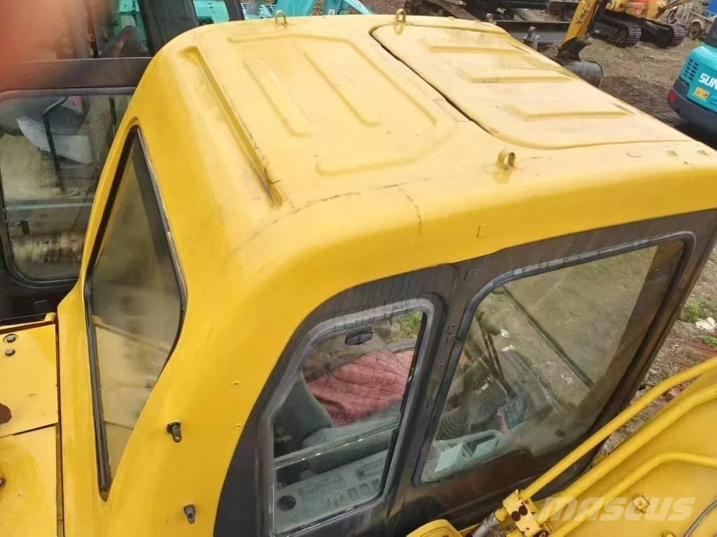 Komatsu PC 120 Excavatoare pe șenile
