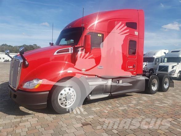 Kenworth T680 Autotractoare