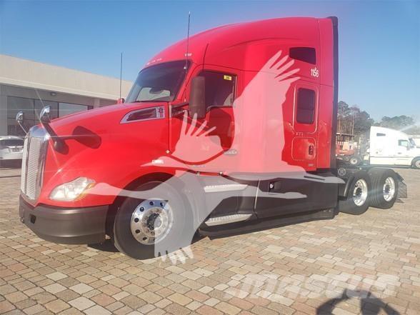 Kenworth T680 Autotractoare