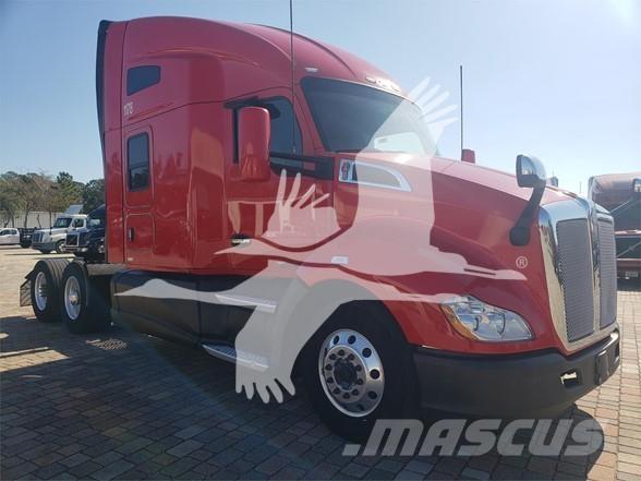Kenworth T680 Autotractoare