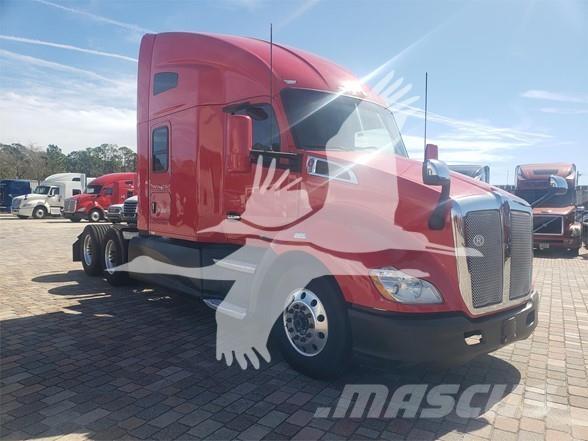 Kenworth T680 Autotractoare
