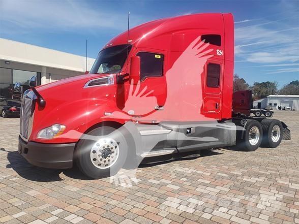 Kenworth T680 Autotractoare