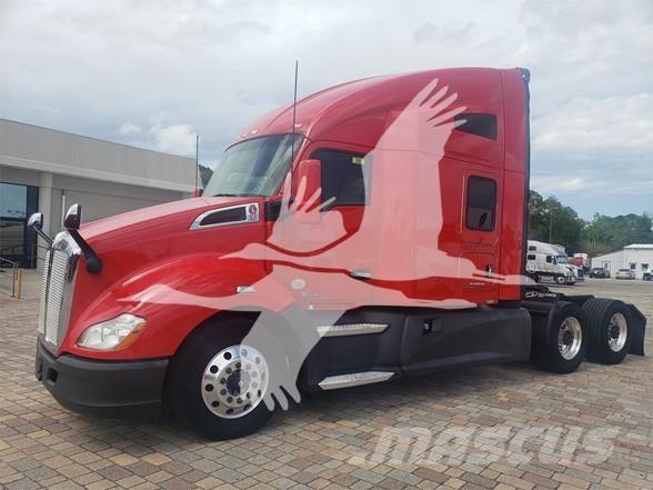 Kenworth T680 Autotractoare