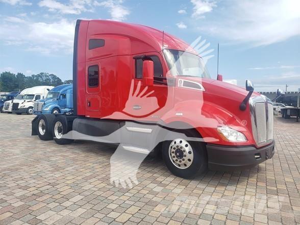 Kenworth T680 Autotractoare