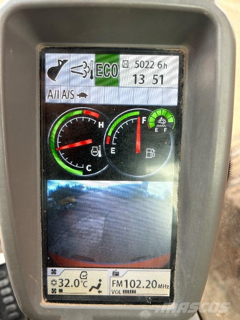 Hitachi ZX 135 US-6 Excavatoare pe șenile
