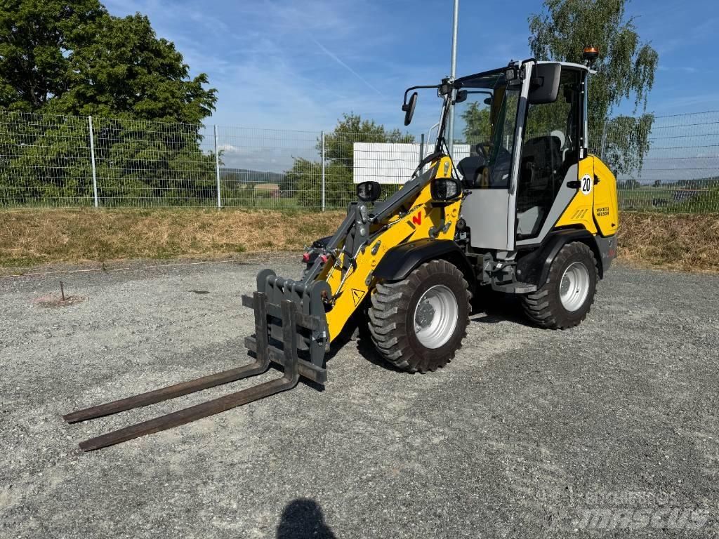 Wacker Neuson WL28 Incarcator pe pneuri