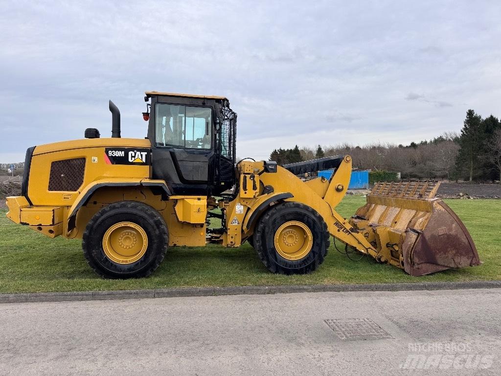CAT 930 M Incarcator pe pneuri