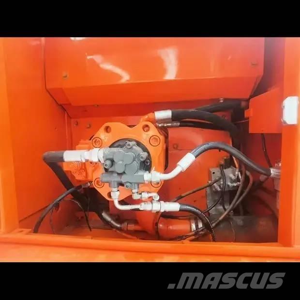 Doosan DX 225 LC Excavatoare pe șenile
