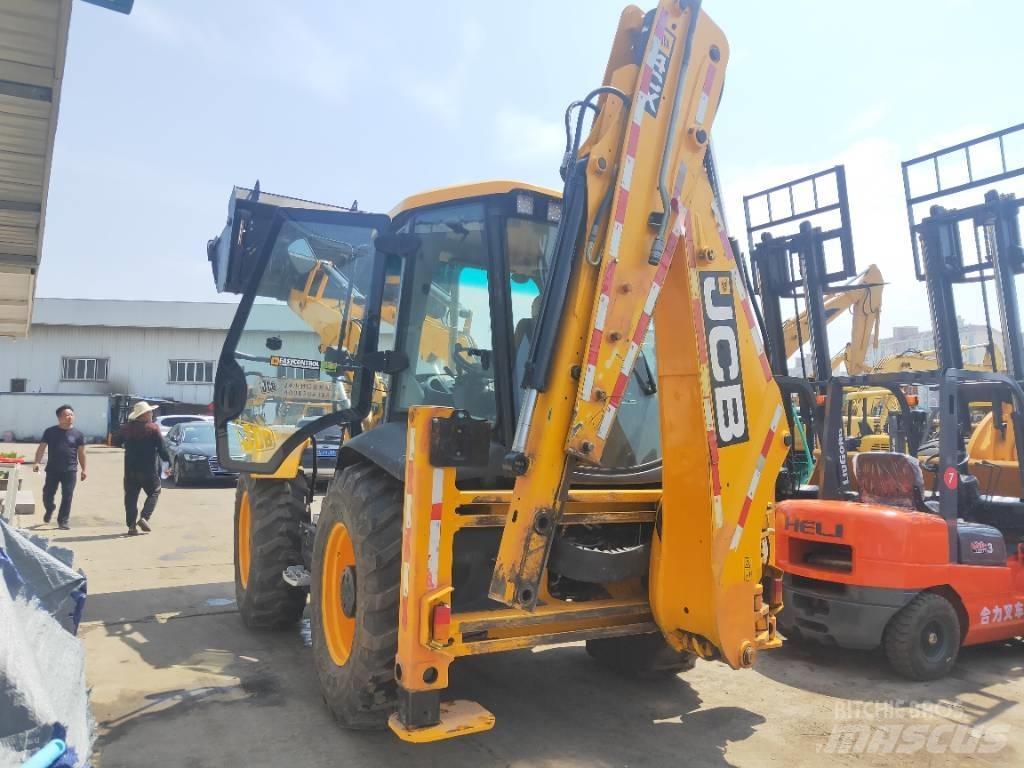 JCB 4CX Buldoexcavatoare
