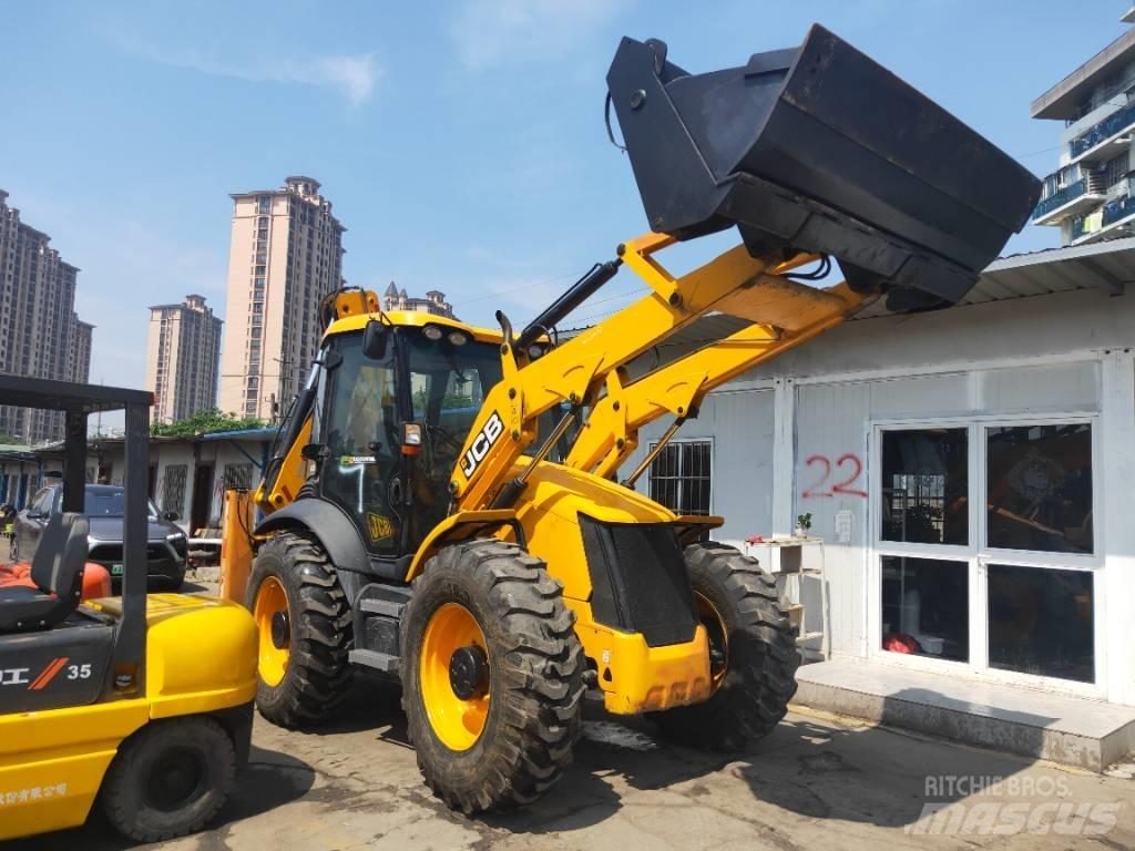JCB 4CX Buldoexcavatoare