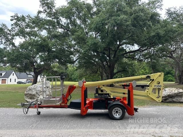 JLG T 350 Platforme aeriene montate pe remorca