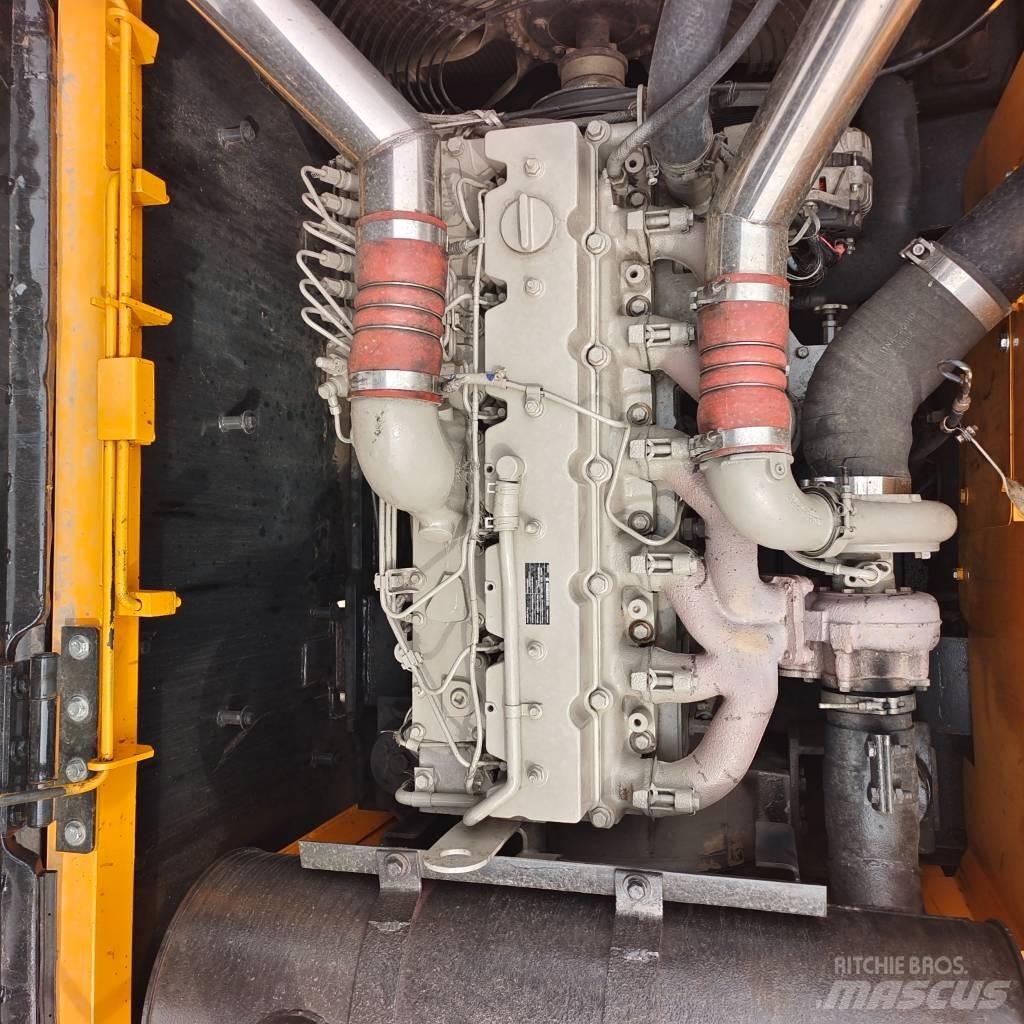 Hyundai 330LC-9T Excavatoare pe șenile
