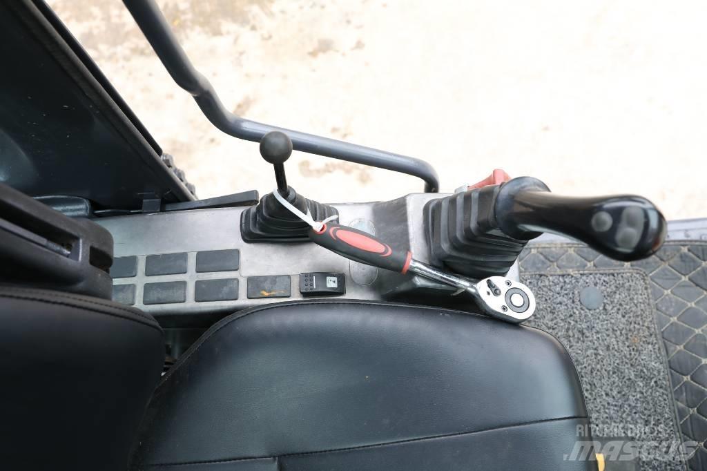 Doosan DX 75-9 C Mini excavatoare < 7t