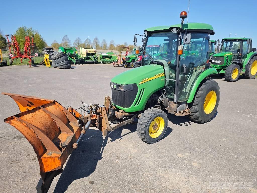 John Deere 3720 Tractoare compacte