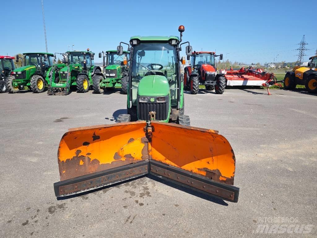 John Deere 3720 Tractoare compacte