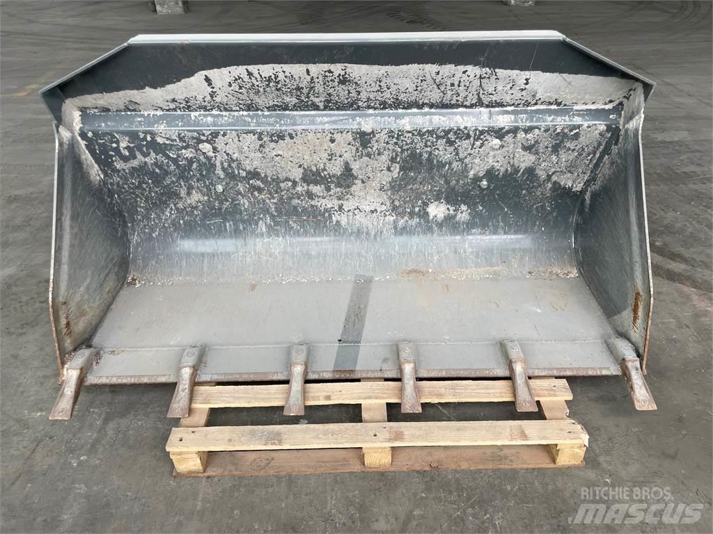Kramer  Alte componente