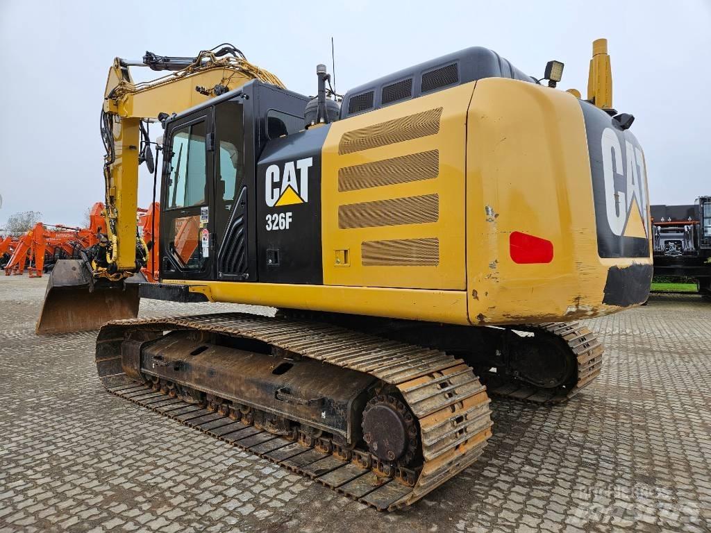 CAT 326 F L Excavatoare pe șenile
