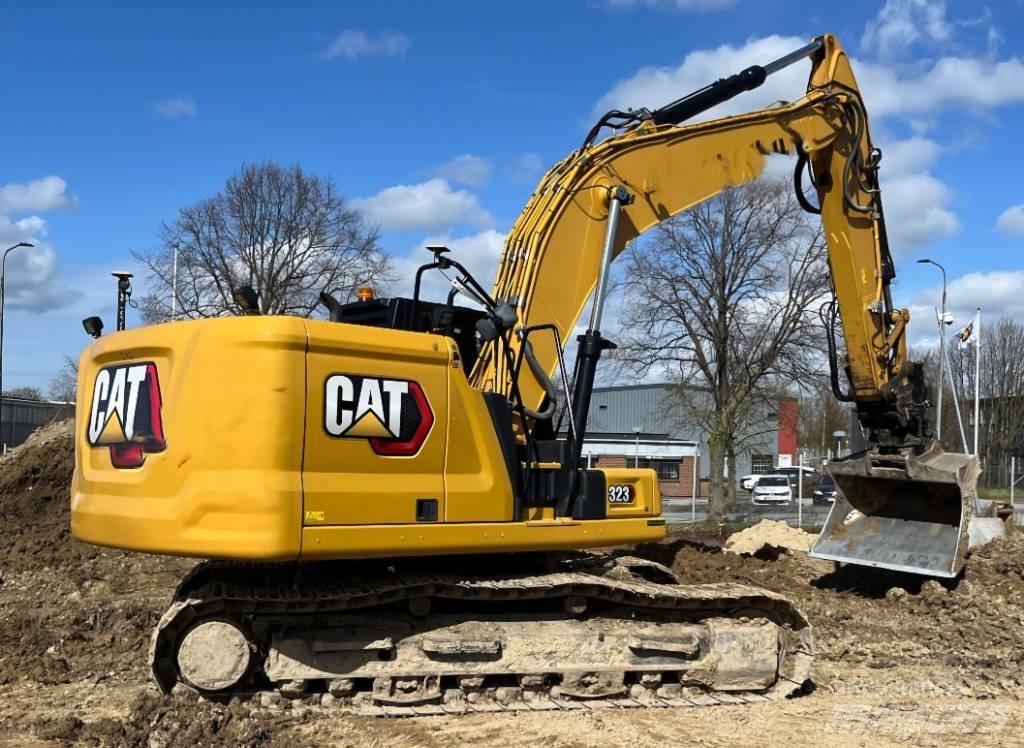 CAT 320 Excavatoare pe șenile
