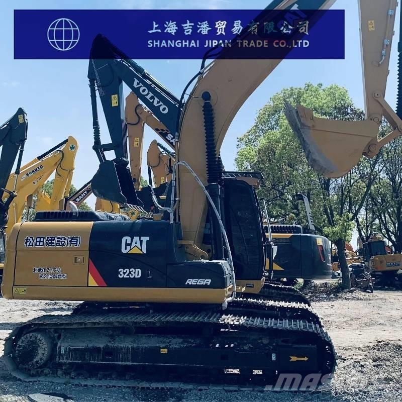 CAT 323 D Excavatoare pe șenile
