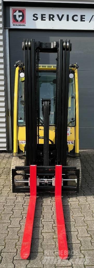 Hyster J2.5XN Stivuitor electric
