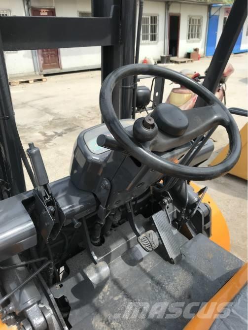 TCM FD 100 Stivuitor diesel