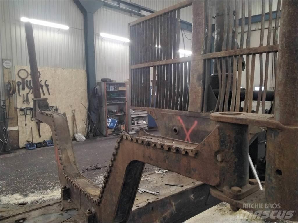 Valmet 890 Alte componente