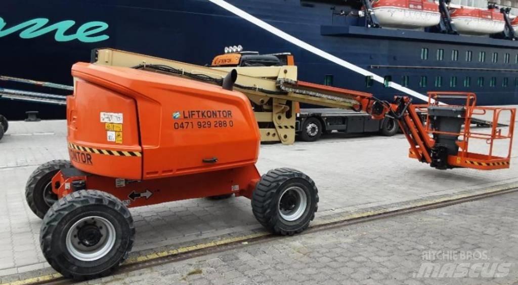 JLG 520 AJ Nacele cu brat articulat