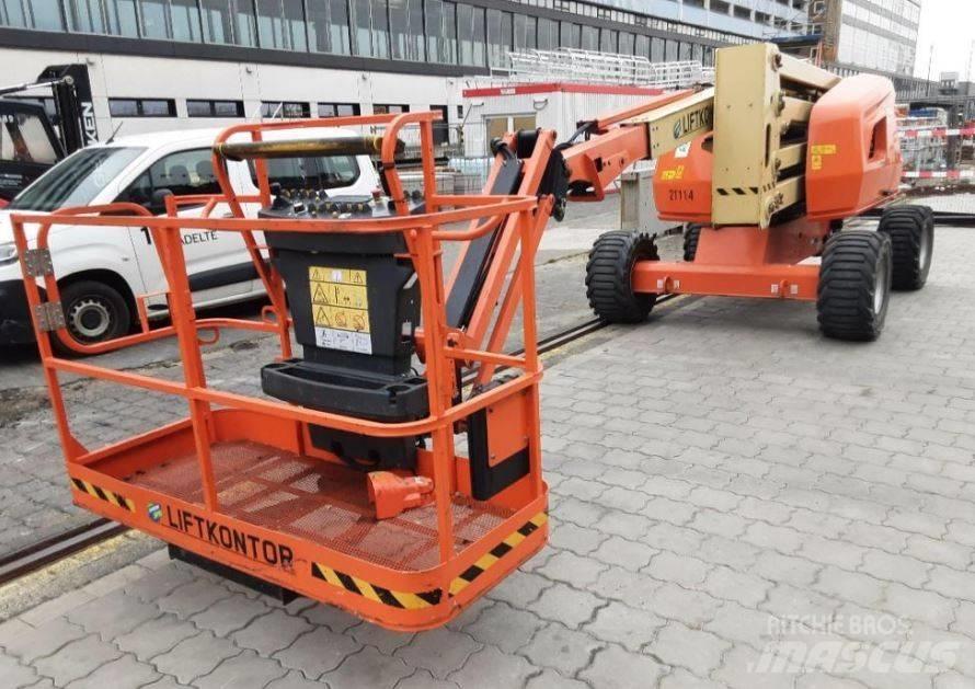 JLG 520 AJ Nacele cu brat articulat
