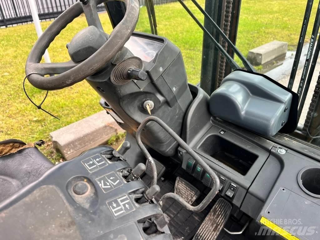 CAT GP25N Stivuitor GPL