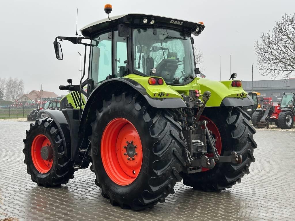 CLAAS Arion 550 Tractoare
