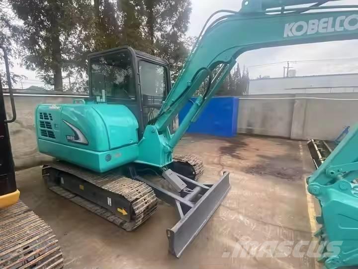 Kobelco SK 60 Excavatoare pe șenile
