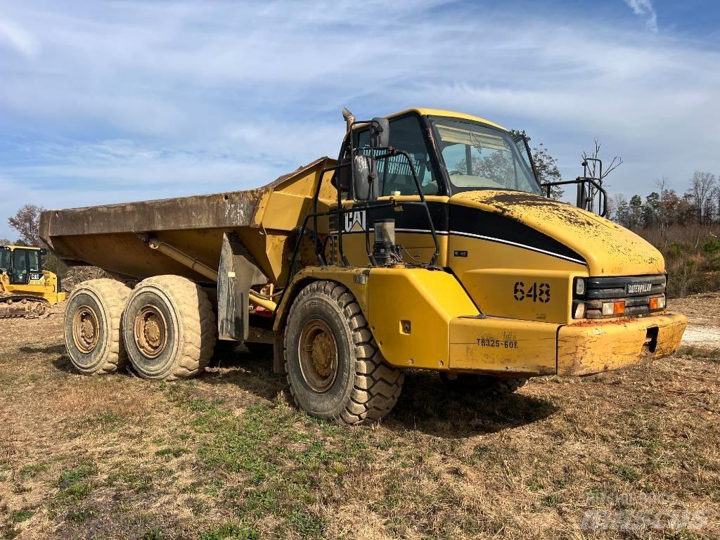 CAT 725 Transportoare articulate