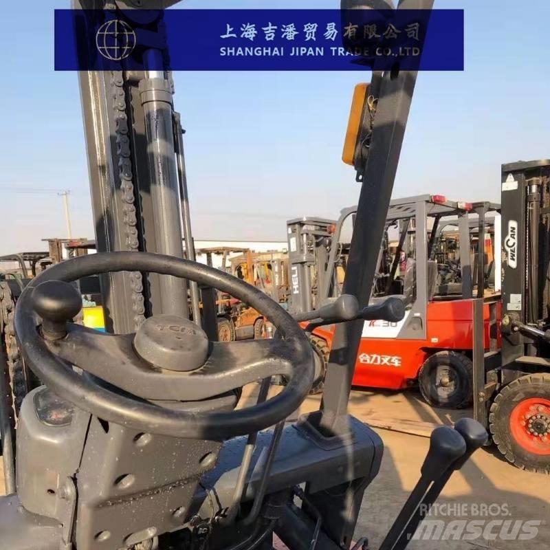 TCM 30 Stivuitor diesel