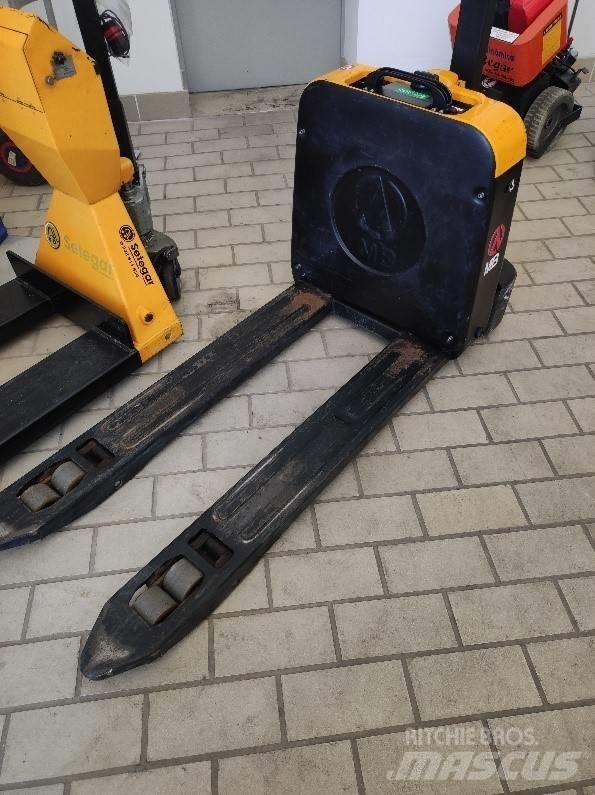  MB EPL154 Transpaleta manuala