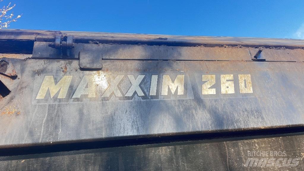 Beco Maxxim 260 Remorci rabatabile