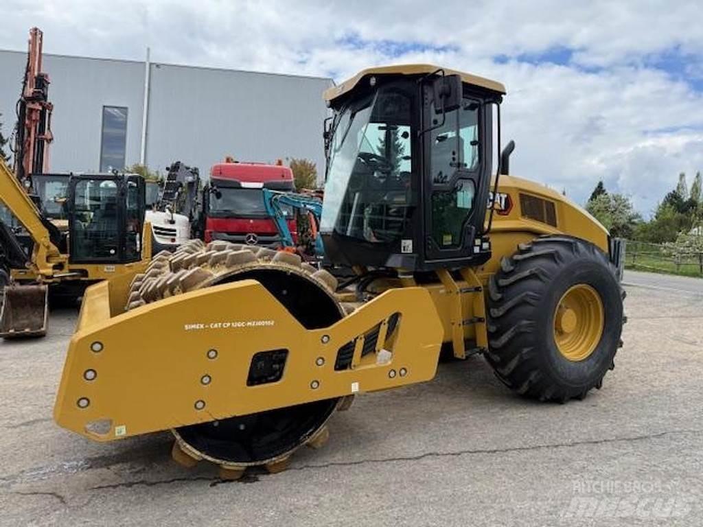 CAT CP12 GC Compactoare sol