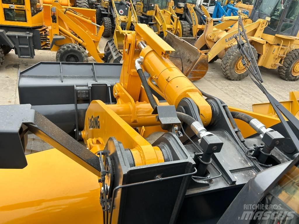 LiuGong 856 H Incarcator pe pneuri