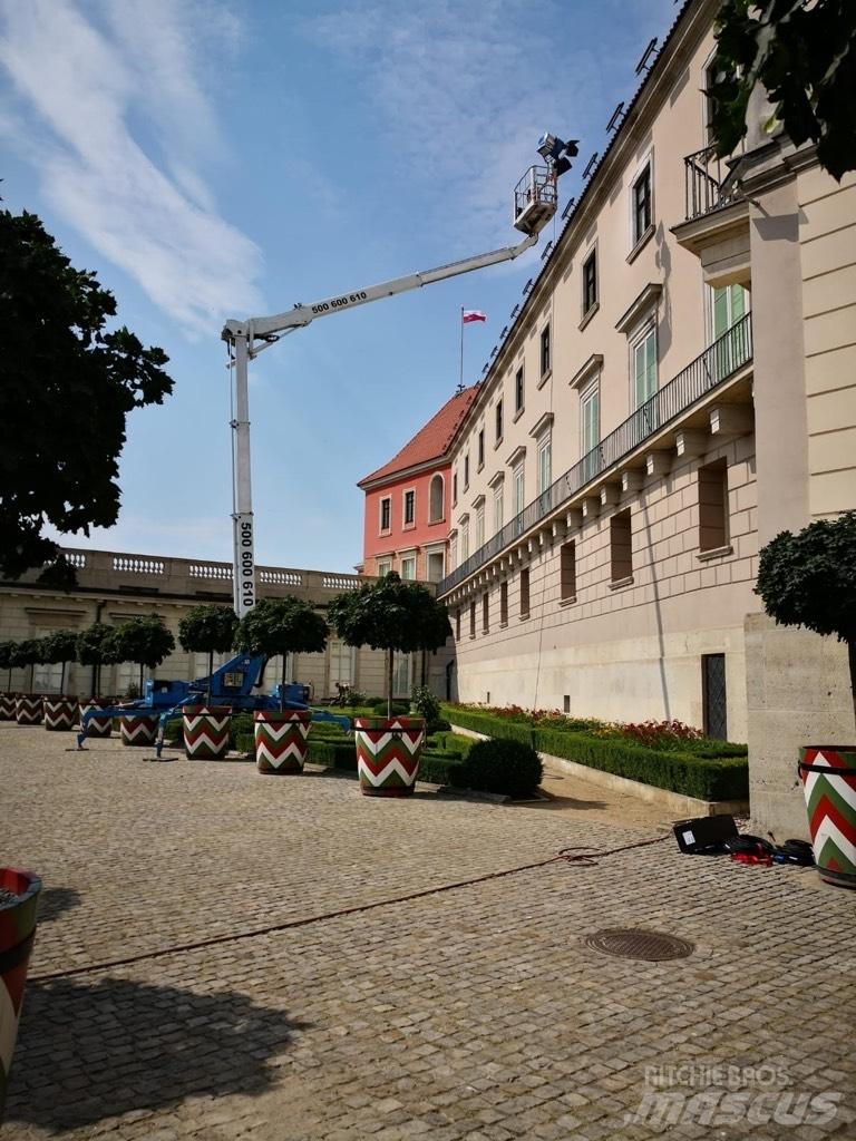 Teupen Leo 23 GT Dispozitive de ridicare şi lifturi pentru materiale