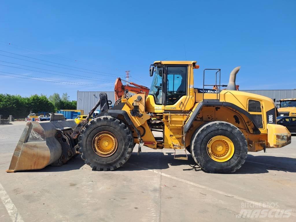 Volvo L180G Incarcator pe pneuri