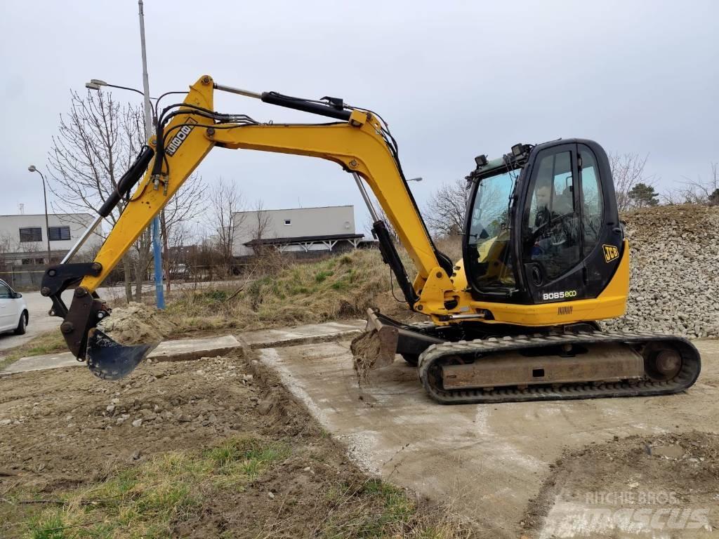 JCB 8085 Excavatoare 7t - 12t