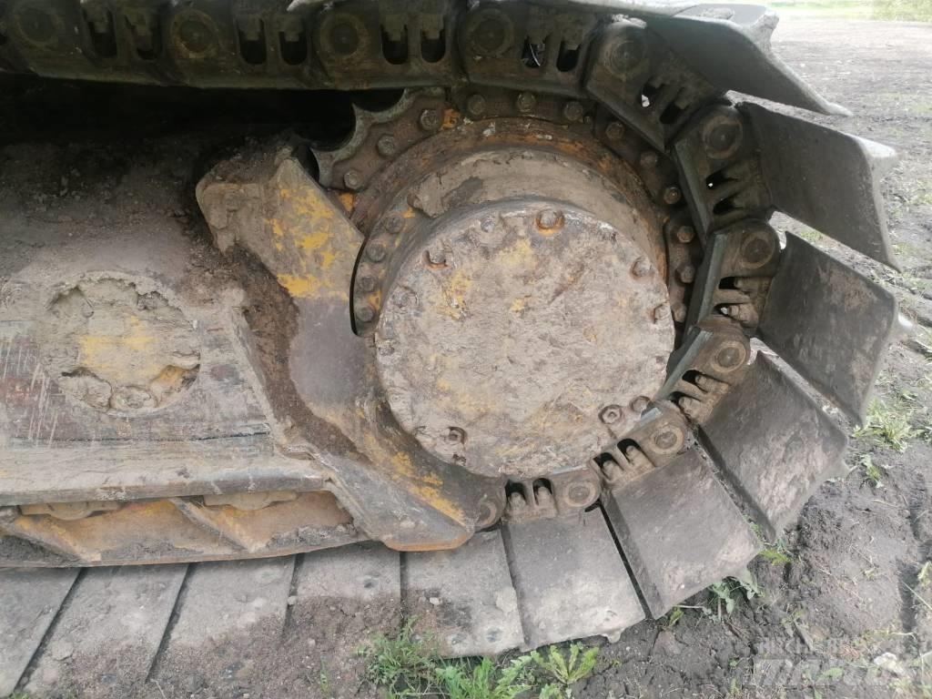 Komatsu 51PX Buldozere pe senile