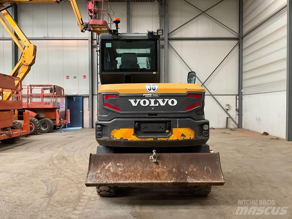 Volvo EW 60 E Excavatoare cu roti
