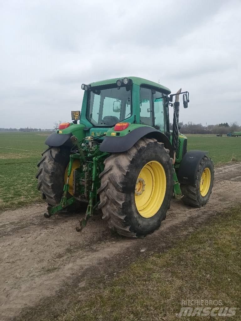 John Deere 6820 AQ Tractoare