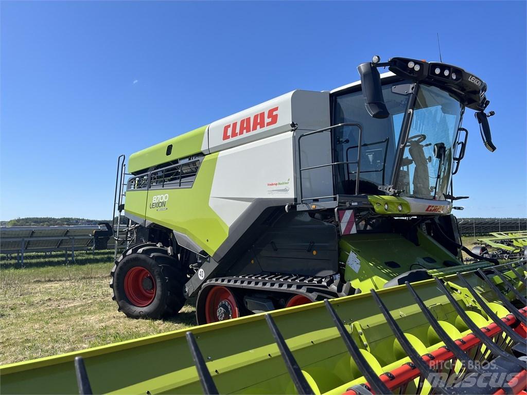 CLAAS Lexion 8700TT Combine de secerat