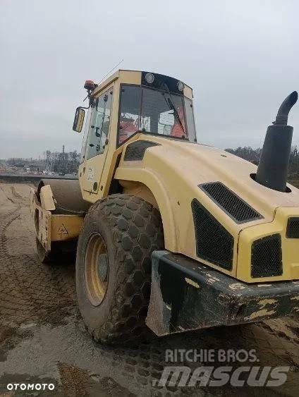 Bomag BW 213 D-4 Compactoare monocilindrice