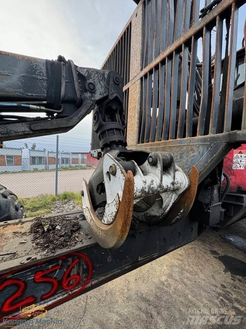 Valmet 890.3 Transportoare