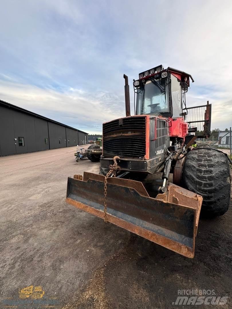 Valmet 890.3 Transportoare